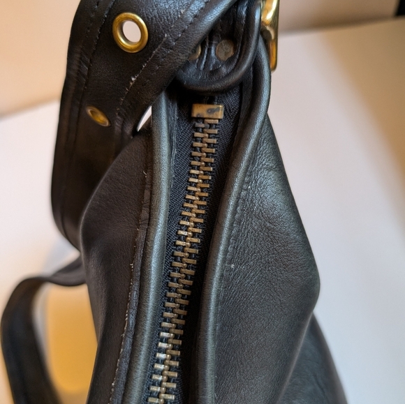 VINTAGE Coach HELEN Black Leather Bucket Shoulder Crossbody Bag K6M 9953 - Picture 16 of 16